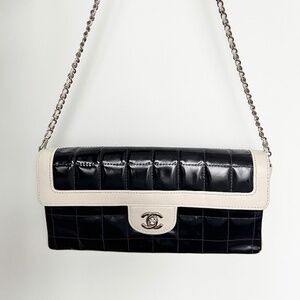 CHANEL East West Chocolate Bar Patent Leather Bag in Black and Whilte